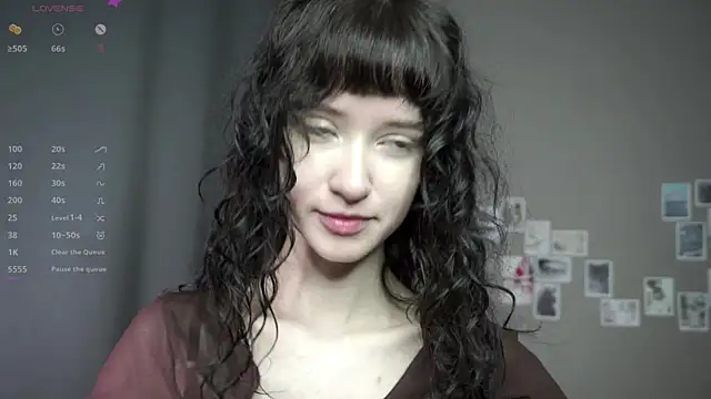 Snapshot of DellaLeck chatting on 07.07.26 DellaLeck online show from 07.07.26