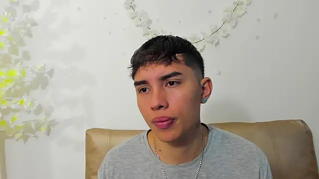 Snapshot of Fher_rivers1 chatting on 04.22.26 Fher rivers1 online show from 04.22.26