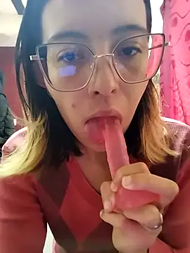 Greta silber26 online show from 04.27.26