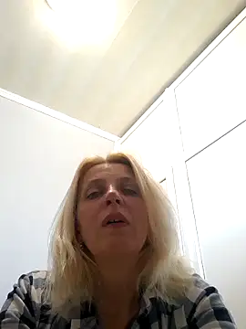 MiaLove183 online show from 05.02.26