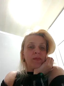 MiaLove183 online show from 05.11.26