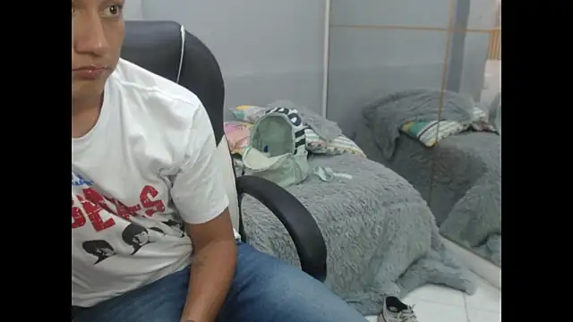 DominantBoy4 online show from 04.29.26