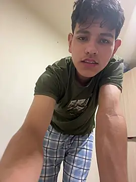 Snapshot of juanma759 chatting on 07.18.26 juanma759 online show from 07.18.26