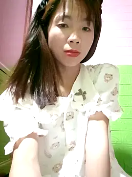 AmyLinee01 online show from 04.30.26