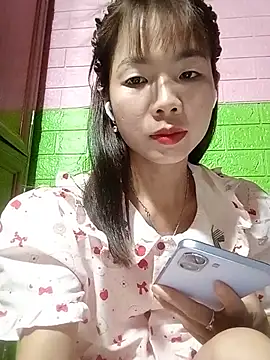 Snapshot of AmyLinee01 chatting on 05.30.26 AmyLinee01 online show from 05.30.26