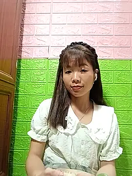 Snapshot of AmyLinee01 chatting on 06.19.26 AmyLinee01 online show from 06.19.26