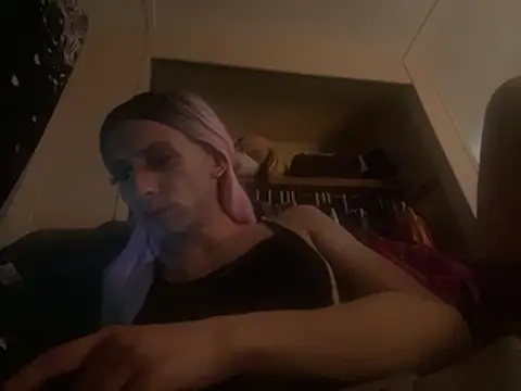 AlexAndriaStrips online show from 03.21.26