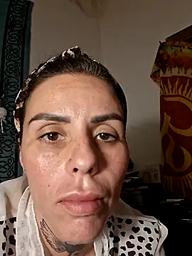 Snapshot of chiquitilla41 chatting on 04.20.26 chiquitilla41 online show from 04.20.26