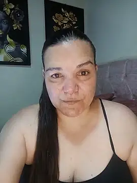 Snapshot of Zuleyka_69 chatting on 05.31.26 Zuleyka 69 online show from 05.31.26
