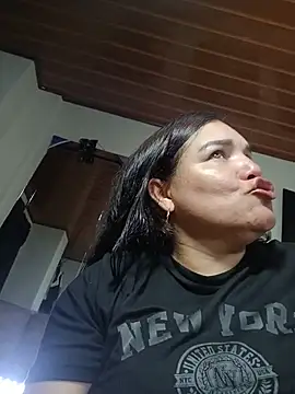 Snapshot of Zuleyka_69 chatting on 06.11.26 Zuleyka 69 online show from 06.11.26