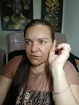 Snapshot of Zuleyka_69 chatting on 06.17.26 Zuleyka 69 online show from 06.17.26