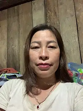 Snapshot of -Lomymy- chatting on 03.25.26 -Lomymy- online show from 03.25.26