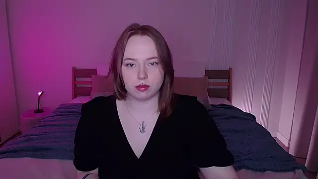 SelenaLily online show from 04.22.26