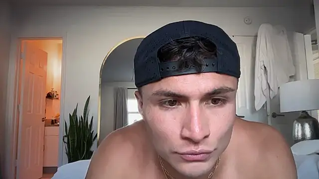 Snapshot of nicoferraroxx chatting on 03.22.26 nicoferraroxx online show from 03.22.26