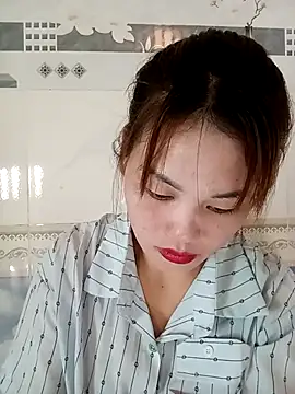 meg 06 online show from 05.05.26