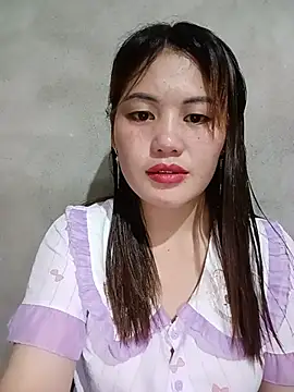 Snapshot of meg_06 chatting on 07.22.26 meg 06 online show from 07.22.26