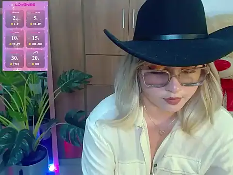 honey-blossom online show from 06.20.26
