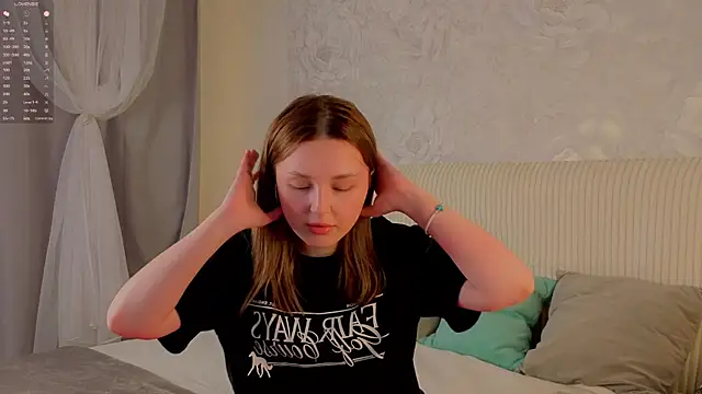 LorriMonz online show from 06.25.26