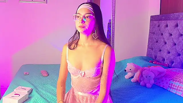 Daphne Rosse online show from 07.05.26