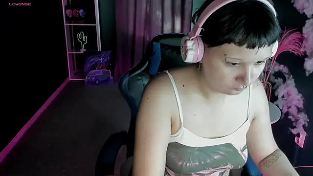 Amelia goth online show from 06.05.26