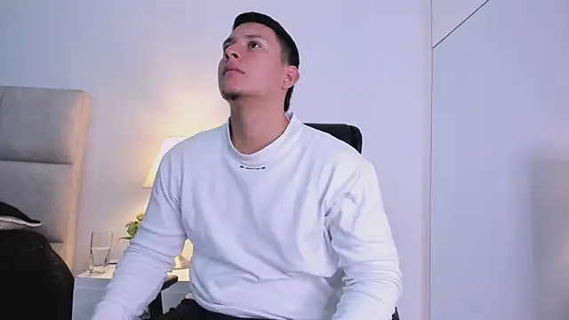 Chriss Diamond online show from 08.03.26
