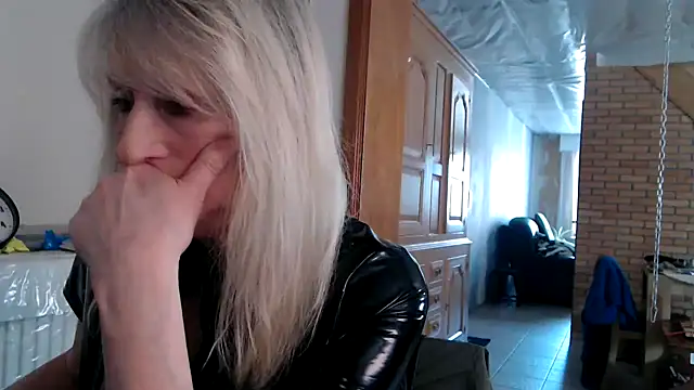 Snapshot of MeesteresHeidi-subbraafke chatting on 04.06.26 MeesteresHeidi-subbraafke online show from 04.06.26