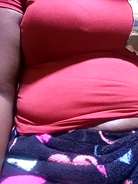 Snapshot of Thandie40 chatting on 03.25.26 Thandie40 online show from 03.25.26