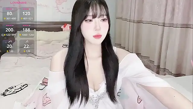 Snapshot of YINUO-QJ chatting on 04.24.26 YINUO-QJ online show from 04.24.26