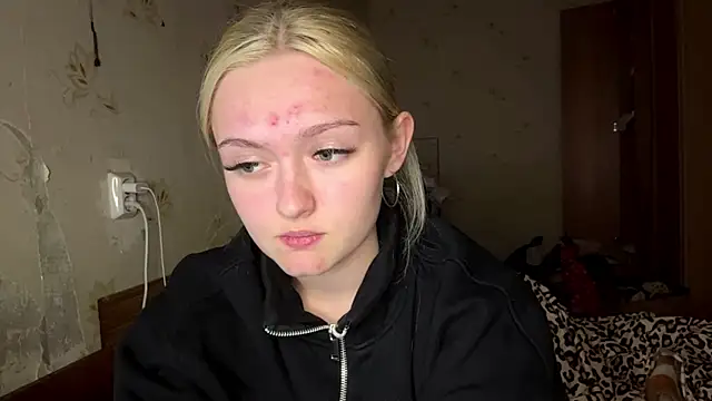 Sophia Blonde online show from 04.28.26