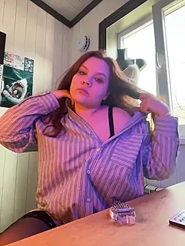 Snapshot of kinky_shark chatting on 03.26.26 kinky shark online show from 03.26.26