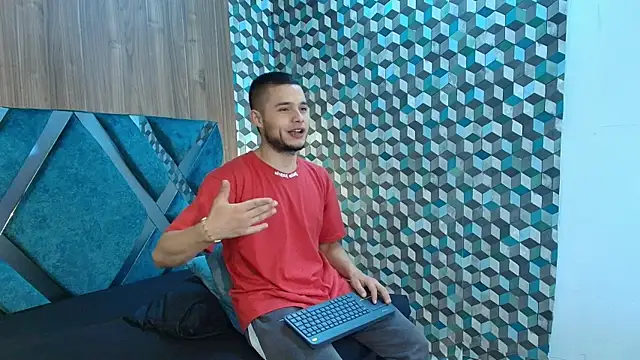 Snapshot of Joaho_Fernandez chatting on 07.16.26 Joaho Fernandez online show from 07.16.26