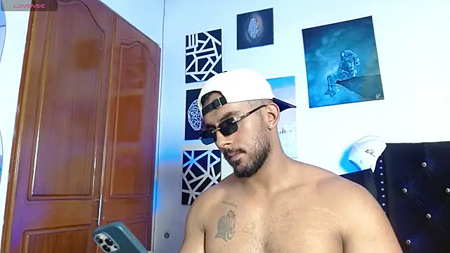 romanpearce  online show from 07.04.26