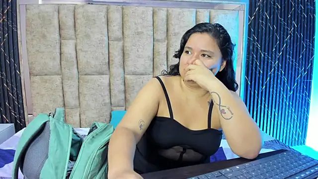 natasha adam21 online show from 07.02.26