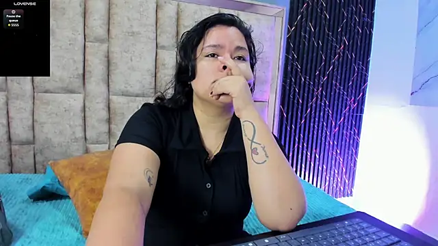 natasha adam21 online show from 07.12.26