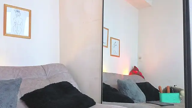 CharlotteCopper  online show from 04.22.26