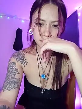 Snapshot of AuroraaMoonn chatting on 03.29.26 AuroraaMoonn online show from 03.29.26