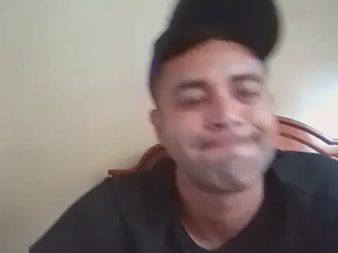 User 02  online show from 06.19.26
