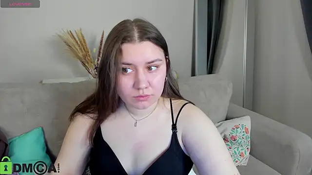 Snapshot of Maya_Raay chatting on 04.04.26 Maya Raay online show from 04.04.26
