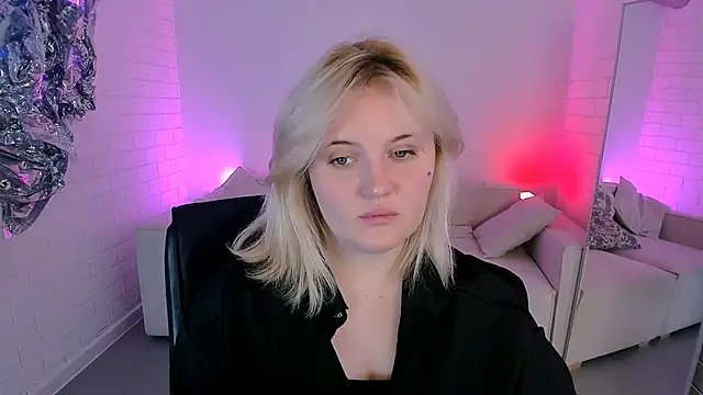 KathyBriggs online show from 04.26.26