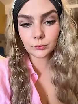 Blonde Cougar online show from 06.03.26