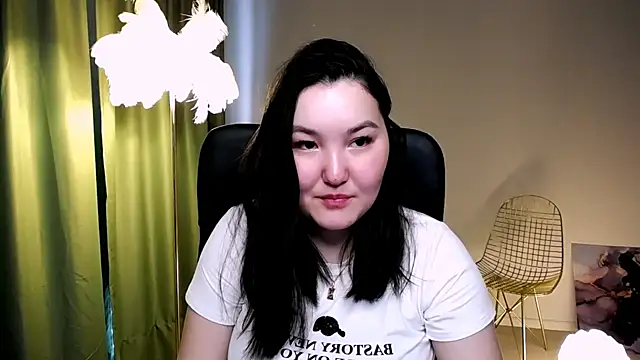 Snapshot of CamilaMartiez chatting on 04.29.26 CamilaMartiez online show from 04.29.26