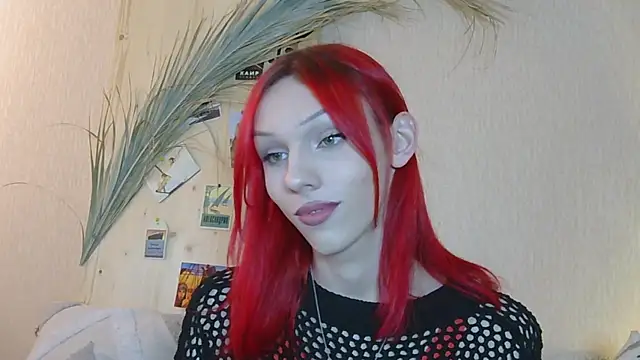 Kirana Hayes online show from 04.15.26