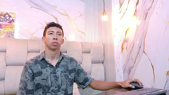 Snapshot of MOgekobig19 chatting on 03.26.26 MOgekobig19 online show from 03.26.26