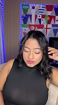 Snapshot of Saraa_M chatting on 06.20.26 Saraa M online show from 06.20.26