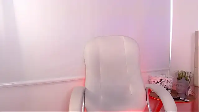 Snapshot of valkiria_sex_ chatting on 03.26.26 valkiria sex online show from 03.26.26