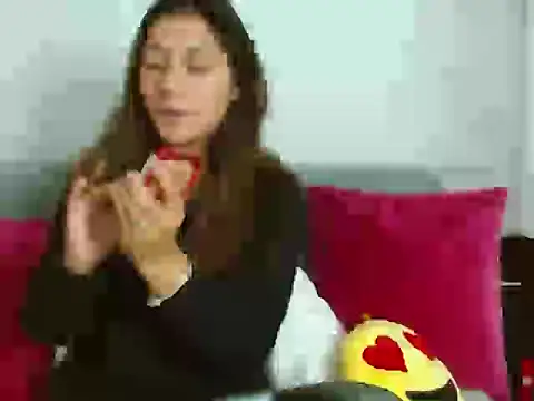 Snapshot of Violet_Donell chatting on 05.14.26 Violet Donell online show from 05.14.26