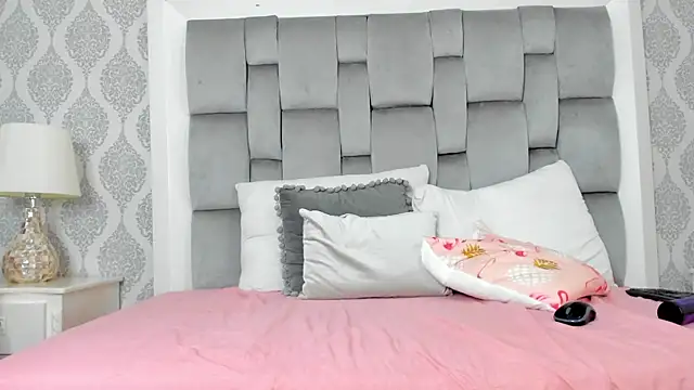 Snapshot of valentina_angel_1 chatting on 04.16.26 valentina angel 1 online show from 04.16.26
