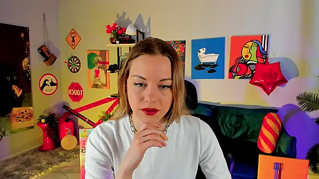 VireliaMoonfall online show from 04.17.26