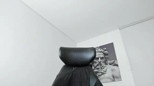 simonleon27 online show from 06.17.26