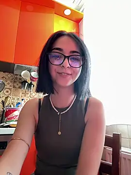 Snapshot of TheaMerve chatting on 06.27.26 TheaMerve online show from 06.27.26
